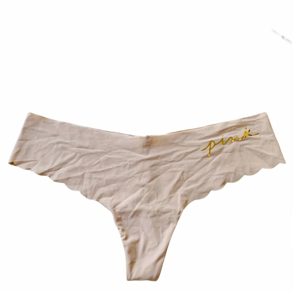 Victoria Secrets PINK No Show Thong Woman’s Panty